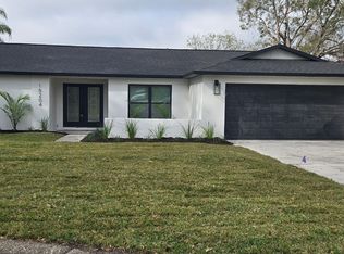 16204 September Dr, Lutz, FL 33549