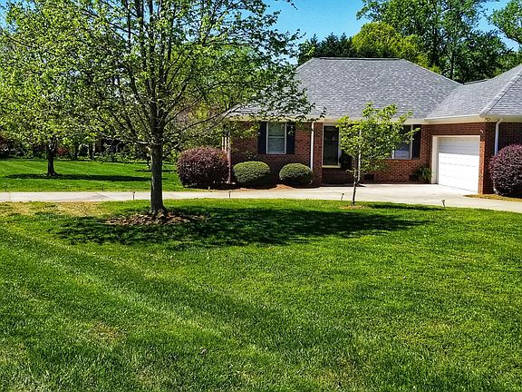 Semi- Cirecle Driveway