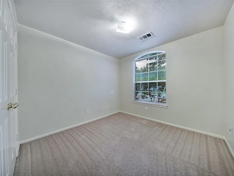 17210 Red River Trl — Photo 24