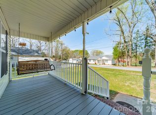 1015 S Walnut St, Kannapolis, NC 28081