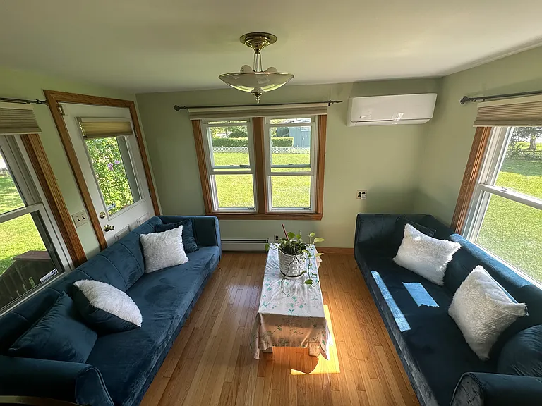 64 Flanders Rd — Photo 11