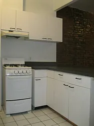 Rented by Tower Brokerage