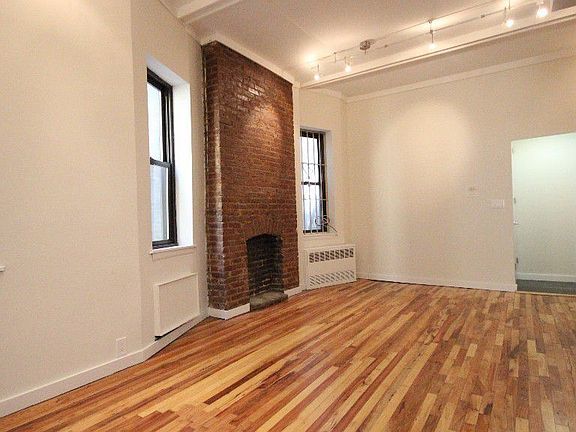 2nd image of 105 W 77th St APT 2C