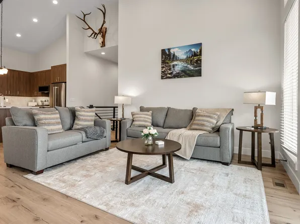 4782 E Howe Dr, Eden, UT 84310