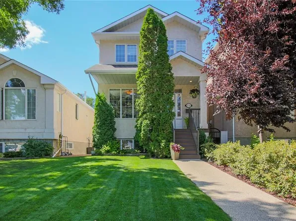 2728 Robinson STREET, Regina, SK S4T 2R6