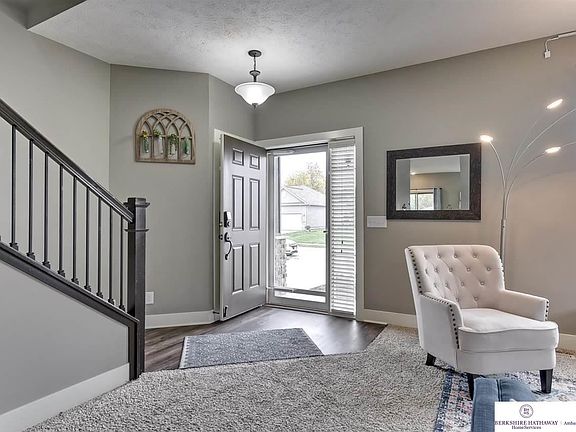 3rd image of 2107 Skyhawk Ave