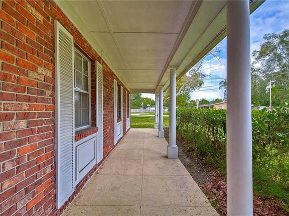 3rd image of 6903 Spencer Cir