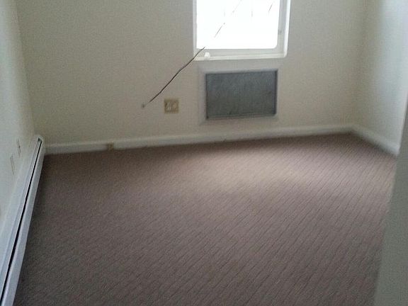 4th image of 21603 Hollis Ave #1