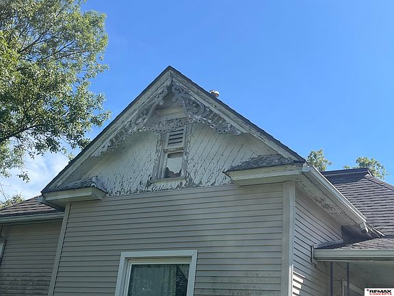 4th image of 165 Hector St