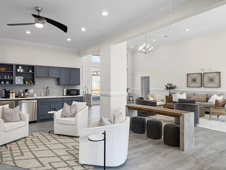 401 Victory Rd — Photo 39