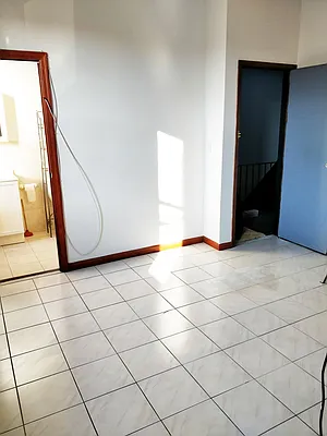 Rented by Voro, LLC | media 8