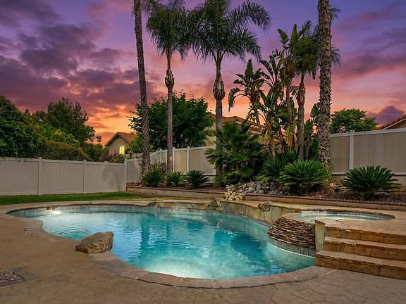 2nd image of 29600 Nightcrest Cir