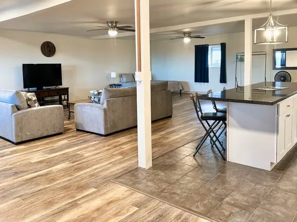 475 Kinoole St, Hilo, HI