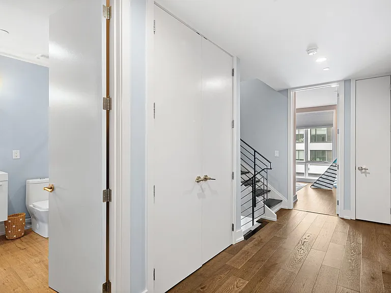 602 N 5th St #2 — Photo 26