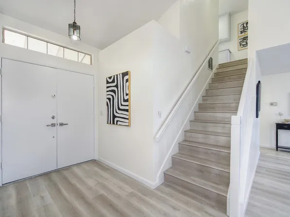 14 Fernwood Ct, Pittsburg, CA 94565