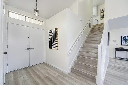 14 Fernwood Ct Photo 1