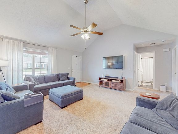 4th image of 2830 Waywood Dr
