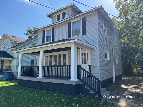 1034 Hall St SE, Grand Rapids, MI 49507