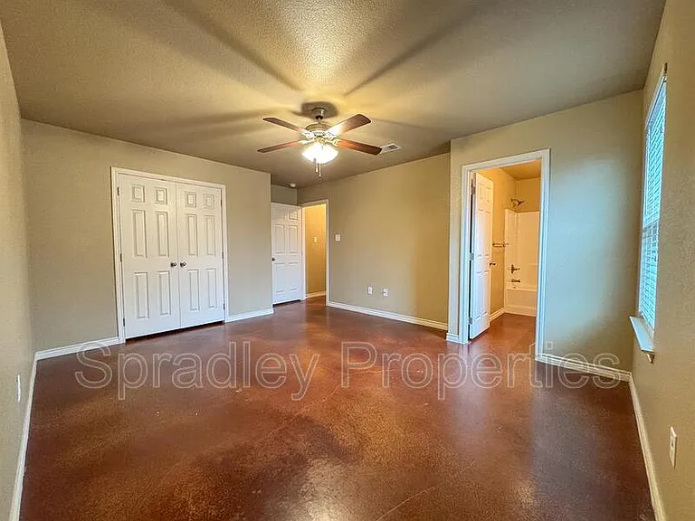 1528 Chance Ct — Photo 7