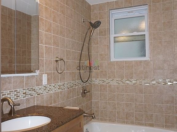 5th image of 539 Senator St #1