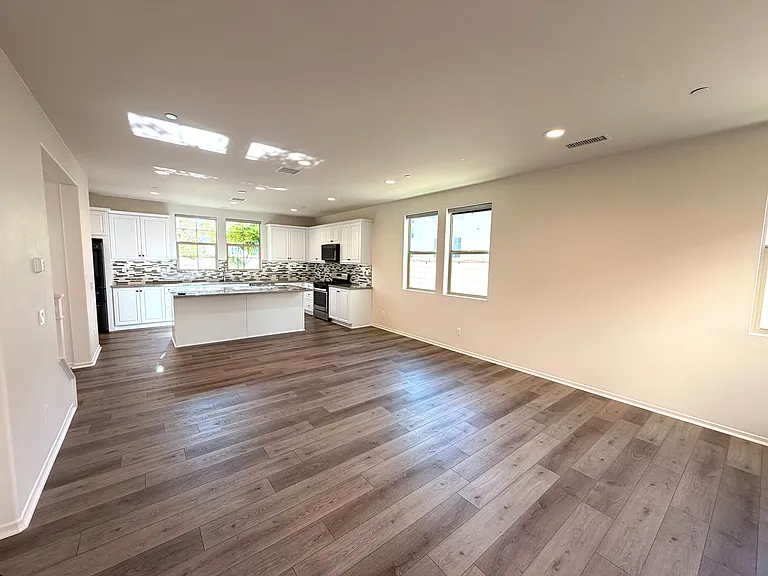Open Concept Kitchen and Livingroom