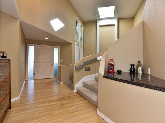 3rd image of 13299 SW Ascension Dr