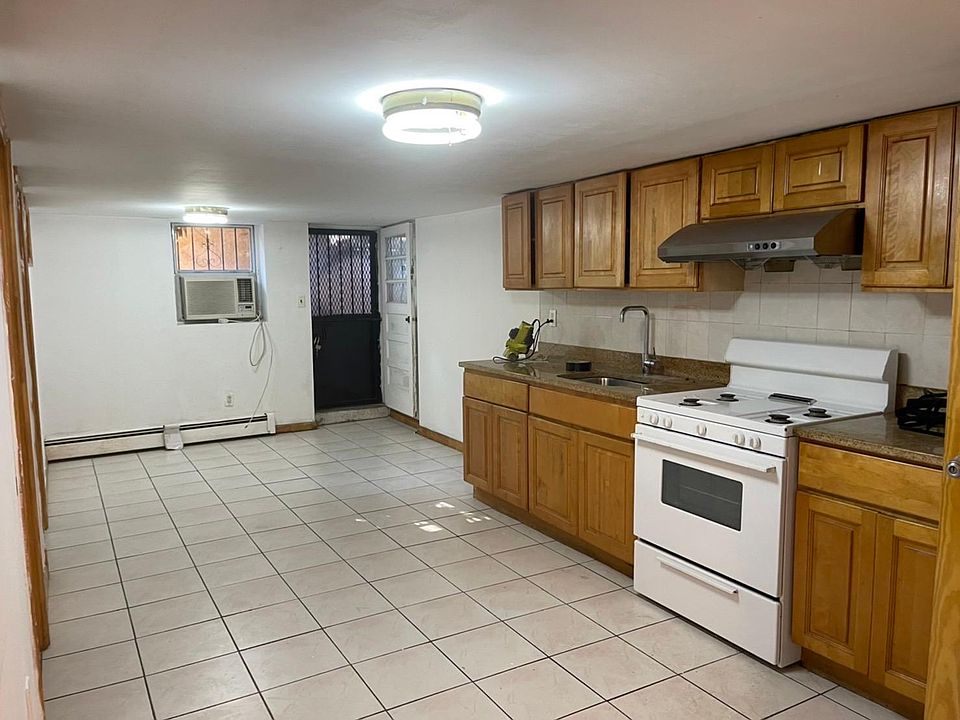 1st image of 143-58 Sanford Ave #B1