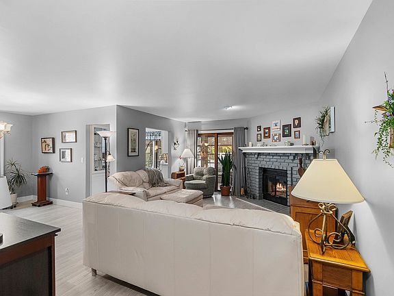 5th image of 1820 Ridgeway Dr Unit 61A