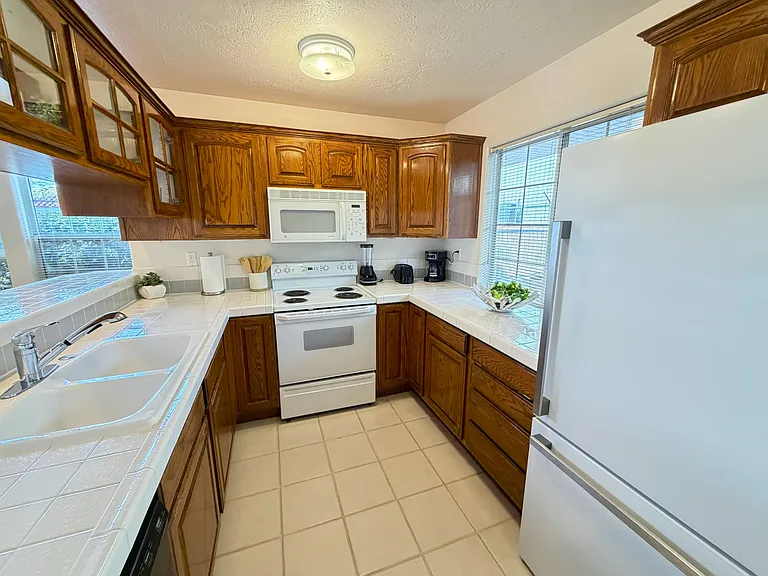 1200 Glen Canyon Dr #12 — Photo 12
