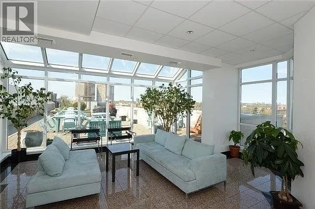 437 Roncesvalles Avenue Toronto — Photo 4