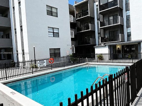 2nd image of 13500 NE 3rd Ct APT 416