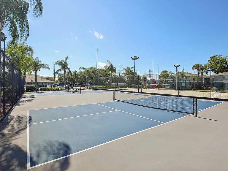 The Palms at Countryside Apartments — Photo 20