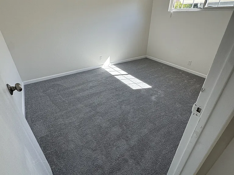 1359 Lewis St #3 — Photo 7