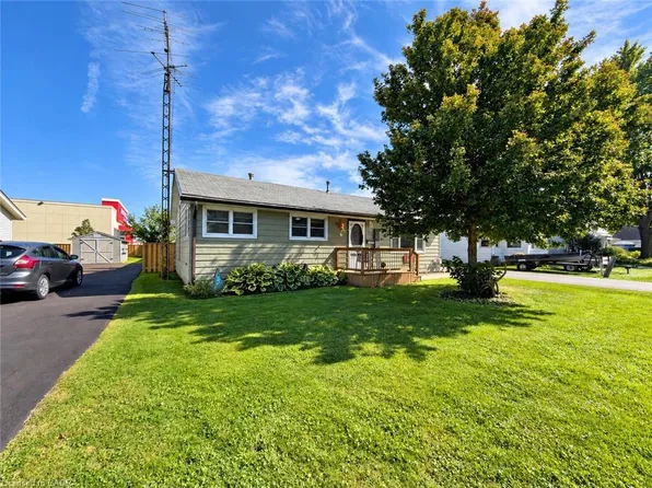 323 Brace St, Haldimand County, ON N1A 2A5