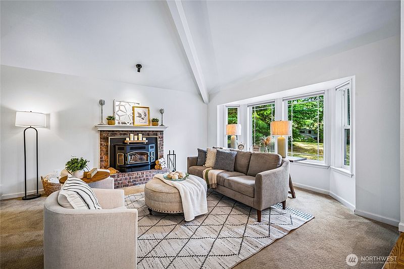 4th image of 17009 Mount Forest Boulevard