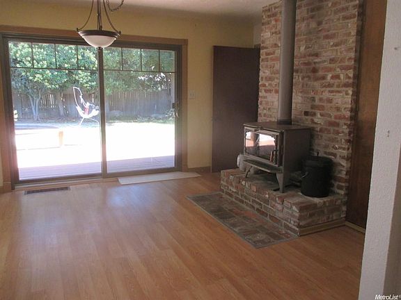 4th image of 5215 Huston Ct