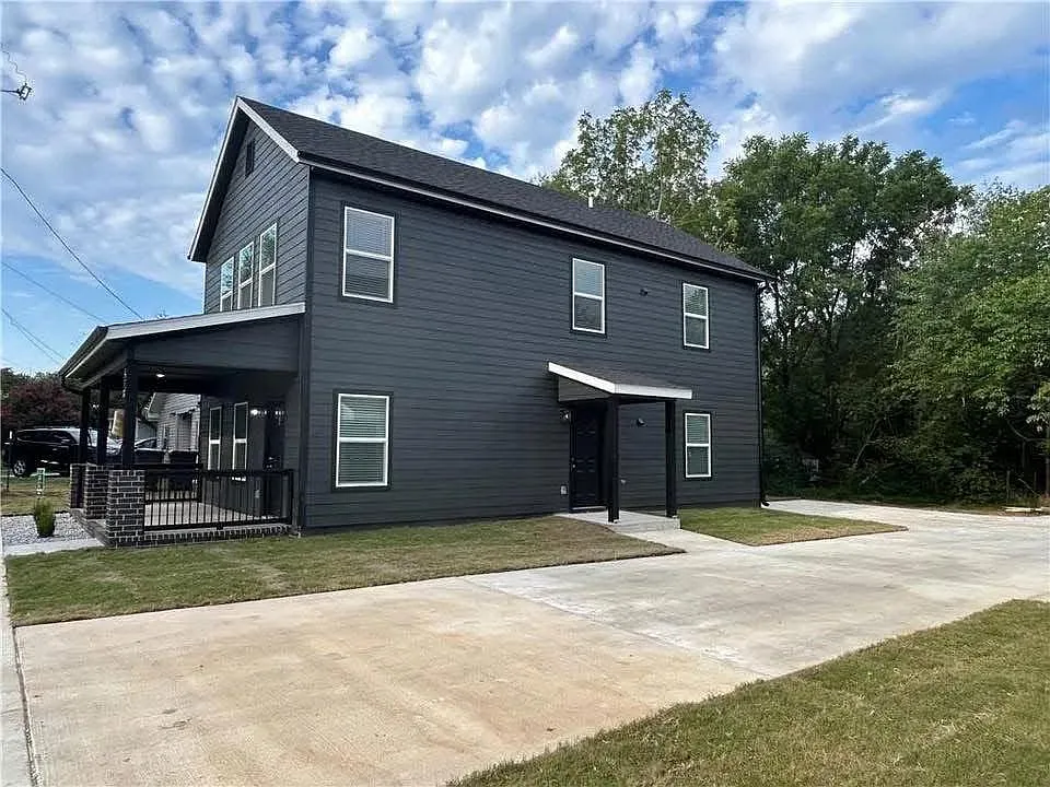 New 2BR Duplex in Springdale, near downtown and medical center — Photo 2