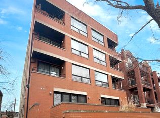 934 W Cuyler Ave APT 2A, Chicago, IL 60613