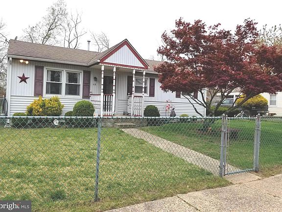 2nd image of 112 Spruce Blvd