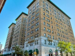 3902 Chestnut St #B, Philadelphia, PA 19104