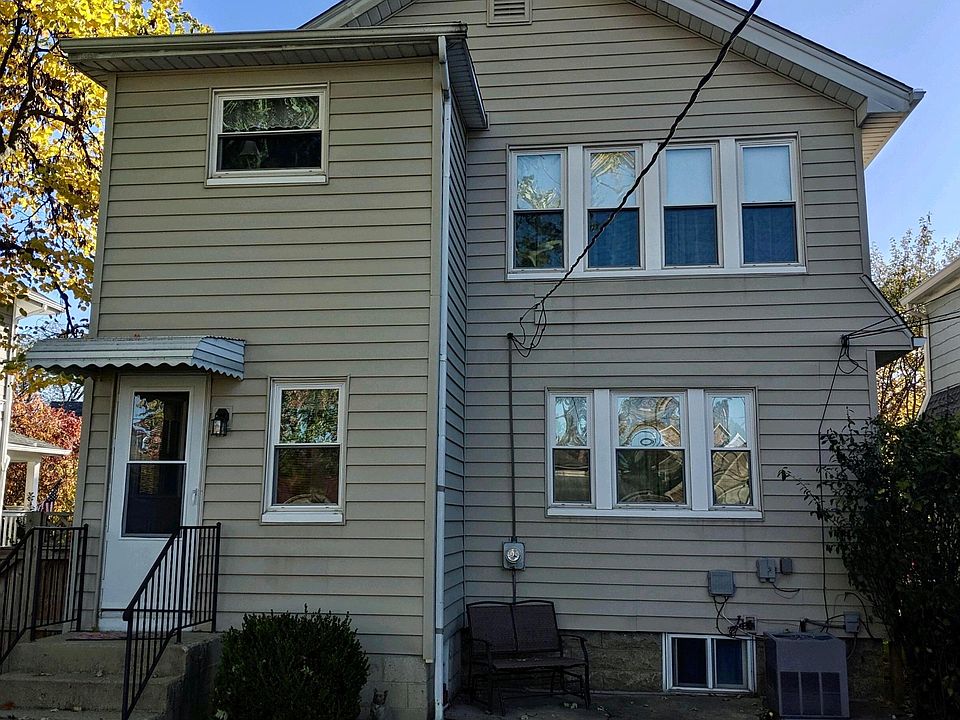 2nd image of 1189 Willard Ave