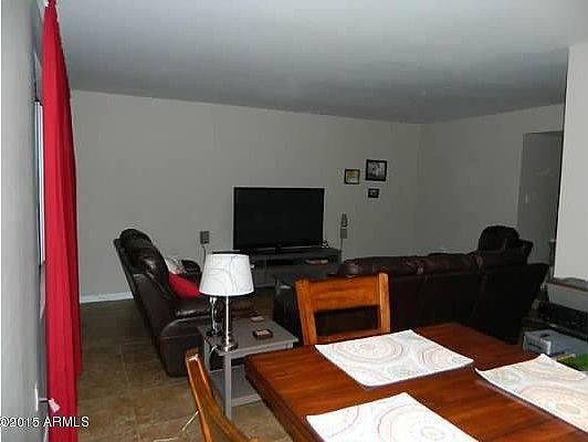 4th image of 2424 W Portobello Ave