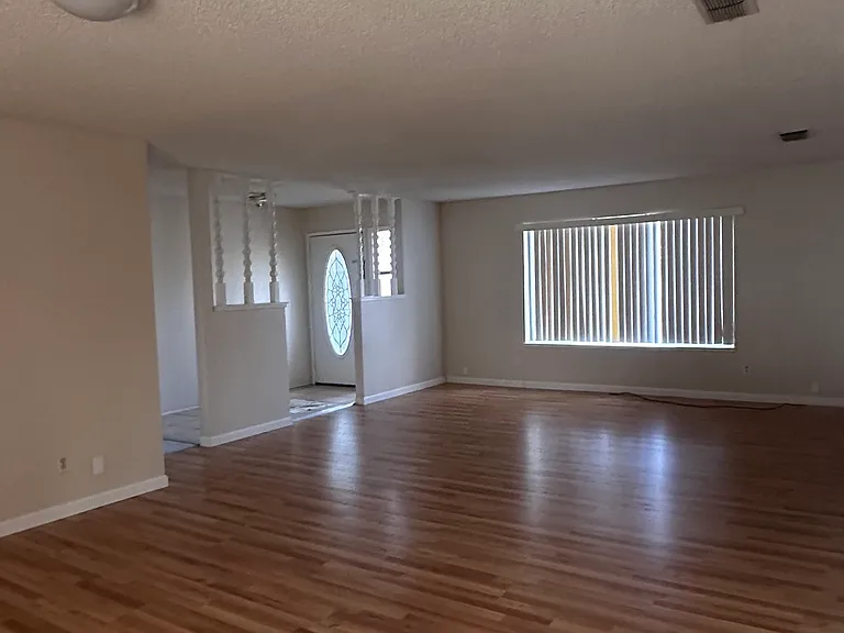 660 Hillsdale Dr — Photo 11