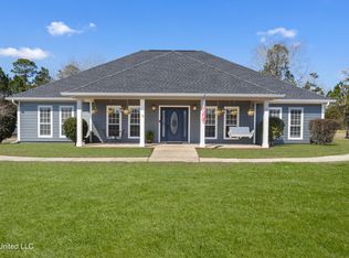 12160 Alamor St, Biloxi, MS 39532