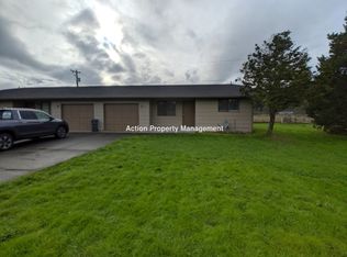 823 N Rhodefer Rd, Sequim, WA 98382