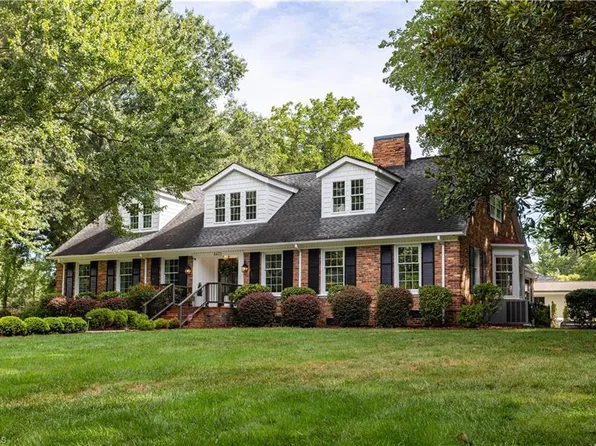 4401 Town And Country Dr, Charlotte, NC 28226