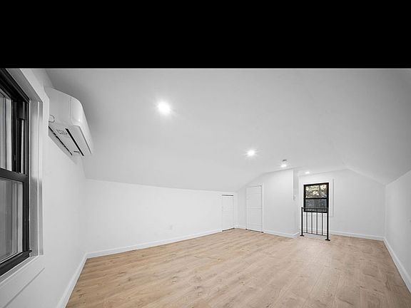 3rd image of 230-15 87th Ave #1