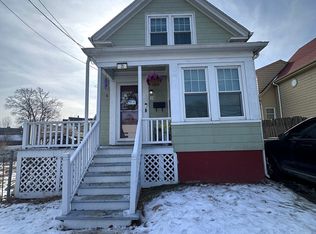 25 Essex St, Swampscott, MA 01907