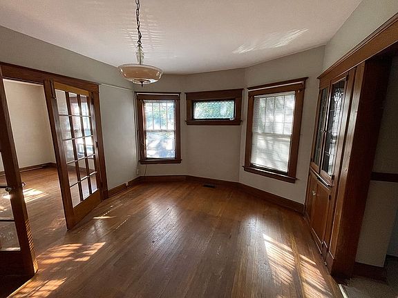 3rd image of 1 McNamara Ave