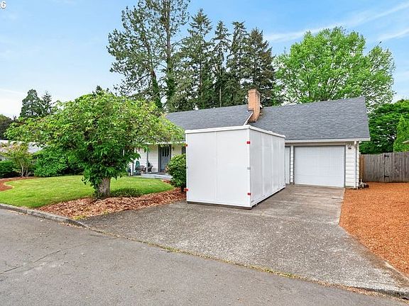 5th image of 5215 SW 184th Ave